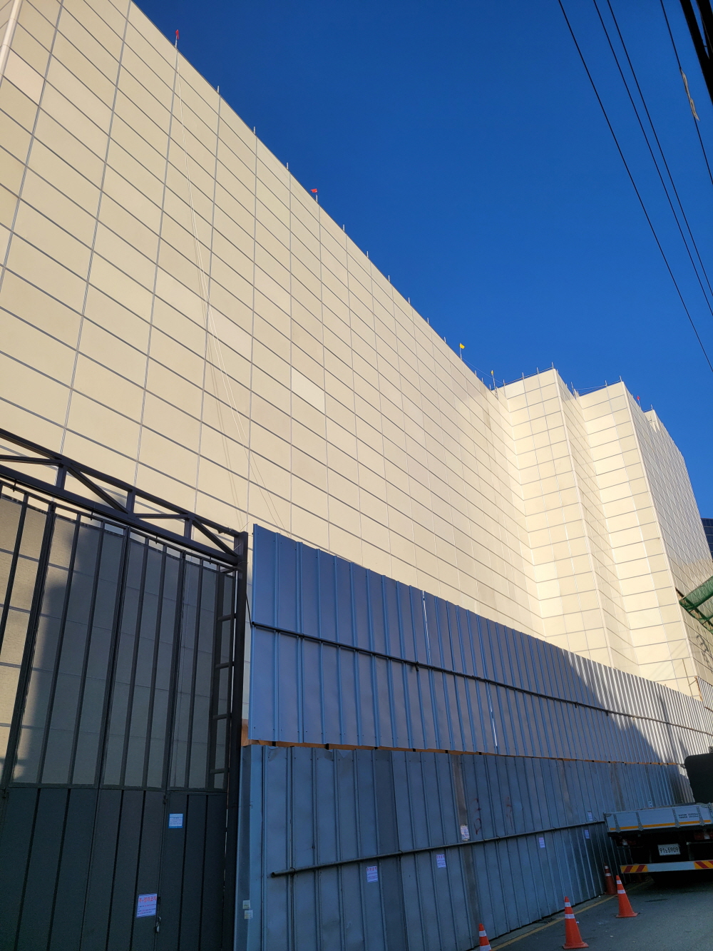 3695294320_09oYm1gl_39b7b1030dd87b62389cbdb9ad51f39b533af070.jpg 이미지크게보기